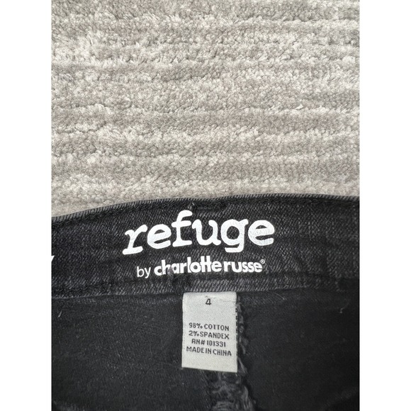 Refuge Shorts Womens‎ 4 Black Denim High Rise Cheeky Jean Distressed - Picture 10 of 11